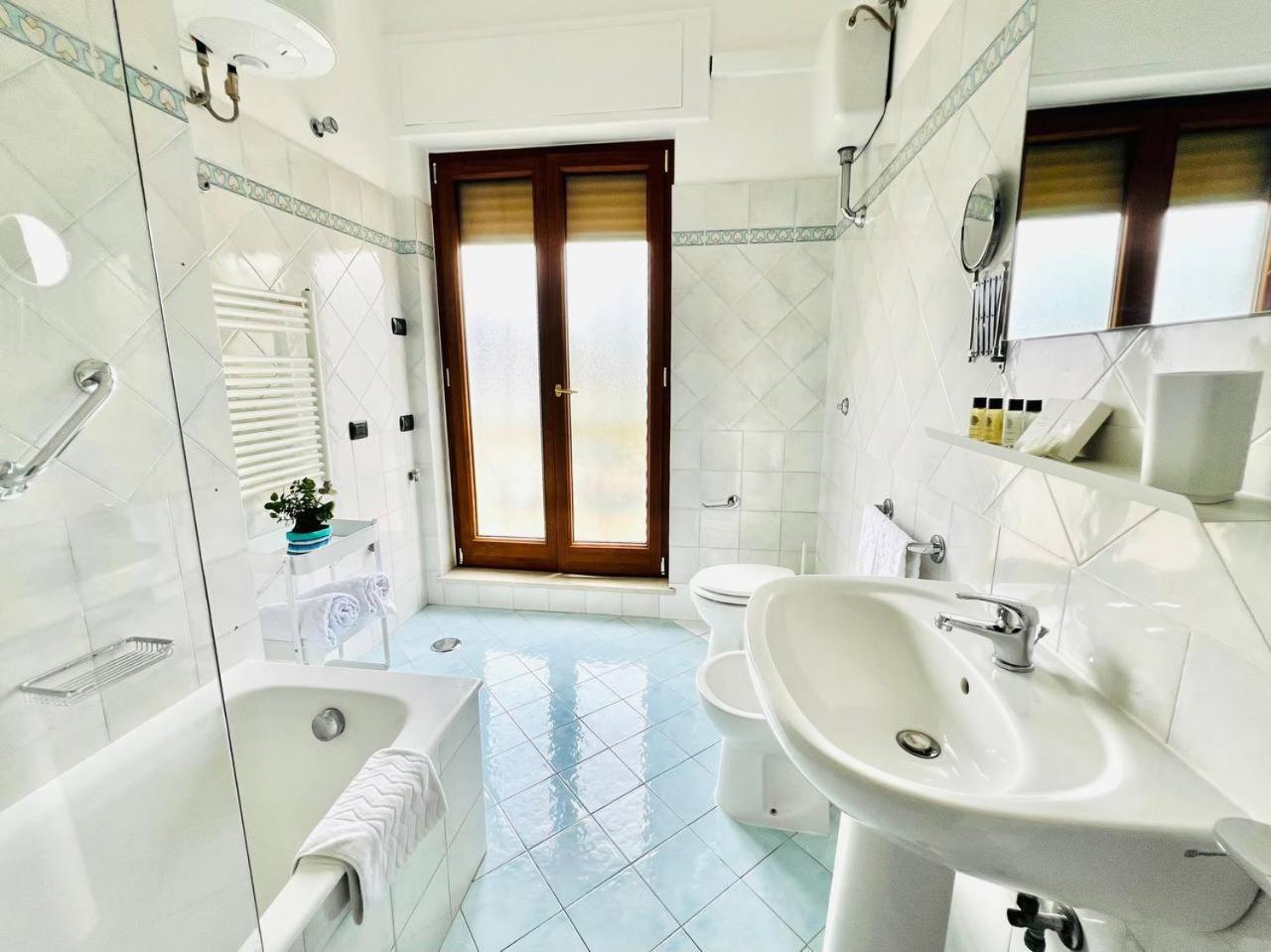 Azzurrissima Home-B&B Sorrento Centro Bagian luar foto